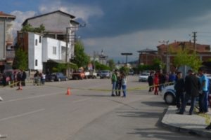 Bursa'da otomobile &ccedil;arpan motosiklet s&uuml;r&uuml;c&uuml;s&uuml;n&uuml;n &uuml;zerinden minib&uuml;s ge&ccedil;ti!
