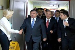 Bakan Kilis'te yaralıları ziyaret etti