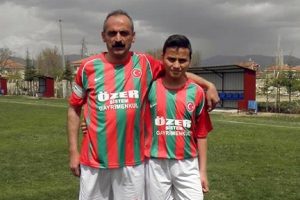 Baba- oğul aynı takımda ter d&ouml;kt&uuml;