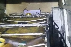 Minib&uuml;ste 3 bin litre ka&ccedil;ak akaryakıt ele ge&ccedil;irildi