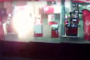 Akaryakıt istasyonunda inanılmaz olay!
