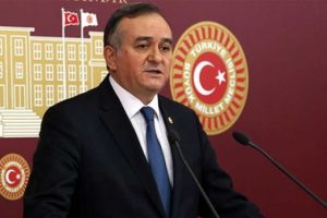MHP'li Ak&ccedil;ay: Kapı a&ccedil;ıksa bacadan girilmeye  &ccedil;alışılmaz