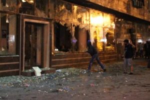 Makedonya şokta! Cumhurbaşkanı'nın ofisini bastılar