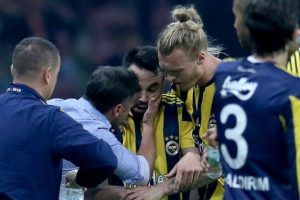 Pereira, karşılaşma sırasında oyuncusu Volkan Şen'e &ccedil;ok sinirlendi