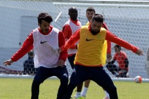 G&uuml;ray Vural, Mandıralı'dan forma bekliyor