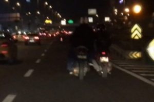 Motosikletlilerin tehlikeli yolculuğu