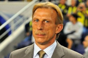 Christoph Daum, Fenerbah&ccedil;e hakkında &ccedil;arpıcı bir yorum yaptı
