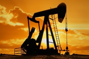 Brent petrol 44 doların altına indi