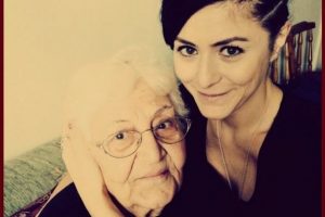 Deniz &Ccedil;akır'ın anneannesi hayatını kaybetti...