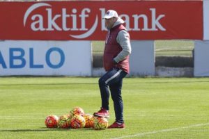 Trabzonspor'da, Hami Mandıralı'nın aklı Avrupa'da