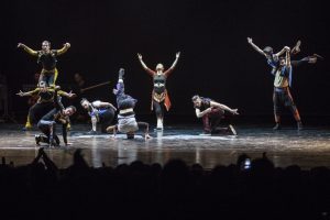 Anadolu dansları breakdansla Bursa'da buluştu...