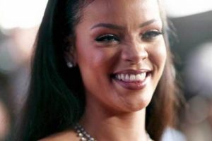 Rihanna'nın hayatı belgesel oluyor...