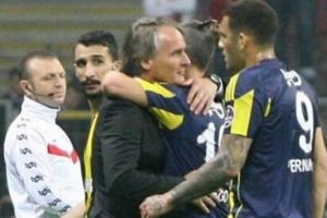 Diego Ribas'ın ma&ccedil; sonu&nbsp;g&ouml;r&uuml;nt&uuml;s&uuml; Fenerbah&ccedil;eli taraftarların tepkisini &ccedil;ekti