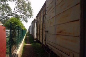 Tren vagonlarında uyuşturucu kullanan 2 kişiye g&ouml;zaltı
