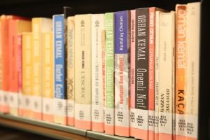 Belediyelerin k&uuml;t&uuml;phane hizmetleri Nil&uuml;fer'de ele alınacak