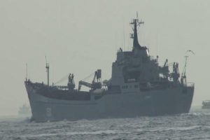 Rus savaş gemisi İstanbul Boğazı'ndan ge&ccedil;ti