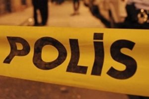 Suriyelilerin &ccedil;&ouml;p kavgası kanlı bitti: 1 &ouml;l&uuml;, 5 yaralı