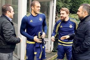 Fenerbah&ccedil;e y&ouml;netimi, takımın durumunu masaya yatırdı