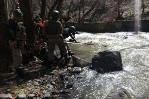 Muş'ta ter&ouml;r &ouml;rg&uuml;t&uuml;ne ait silah ve m&uuml;himmat bulundu
