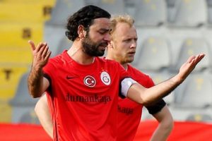 Galatasaray'da Sel&ccedil;uk'la Riekerink arasında ilgin&ccedil; bir diyalog yaşandı
