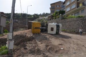 Bursa Mudanya'da trafik kazaları: 2 yaralı