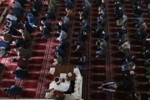 Y&uuml;ksekova'da 34 g&uuml;n sonra ilk cuma namazı