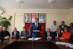 CHP'li &Ouml;ztun&ccedil;: Cumhurbaşkanı, T&uuml;rkiye'nin başındaki en b&uuml;y&uuml;k beladır