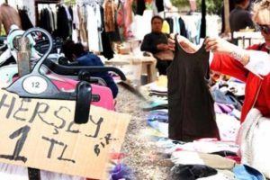 O pazara t&uuml;m d&uuml;nyadan ziyaret&ccedil;i geliyor