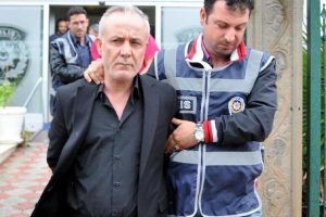 Emekli kadın polis, cinayet sanıklarını teşhis etti