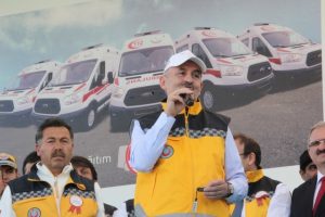 Gece g&ouml;r&uuml;şl&uuml; ambulans helikopterler Bursa'da hizmete başladı