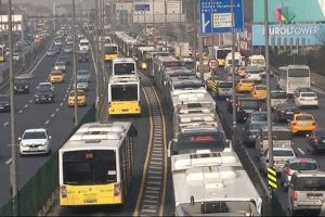 Metrob&uuml;s duraklarında 'bomba' &ouml;nlemi