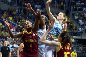 Fenerbah&ccedil;e final şansını yitirdi