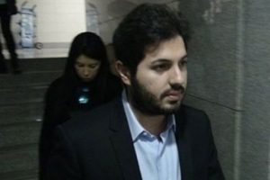 'Kısa b&uuml;y&uuml;k adam' Şerif'e karşı