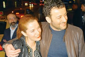 Beg&uuml;m K&uuml;t&uuml;k'ten boşanma iddialarına yanıt