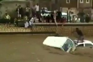 Sel sularında can pazarı