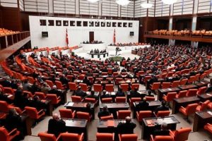 Ankara'da 'anayasa oylaması' endişesi