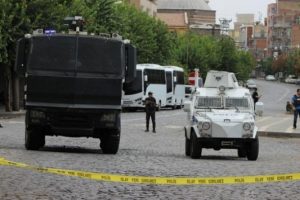 Silvan'da sokağa &ccedil;ıkma yasağı
