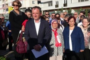 Bursa Nil&uuml;fer'deki heykel tartışması devam ediyor
