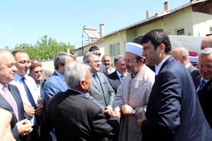 Diyanet İşleri Başkanı G&ouml;rmez, İpsala'da cami a&ccedil;tı
