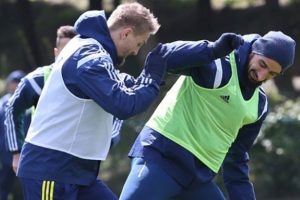 Fenerbah&ccedil;e'de s&ouml;zleşmesi biten isimlerde hala bir aşama kaydedemedi