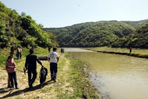 24 yaşındaki gen&ccedil; g&ouml;lette kayboldu