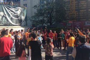Galatasaray taraftarından protesto!