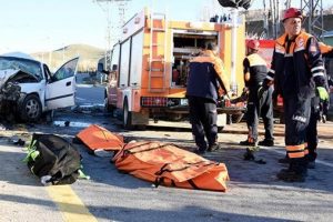 Polisten ka&ccedil;arken 3 kişinin &ouml;l&uuml;m&uuml;ne neden oldu