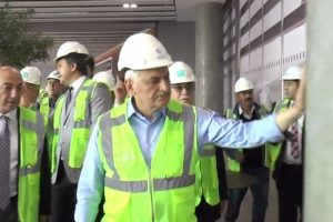 Bakan Yıldırım 3. havalimanı inşaatını inceledi