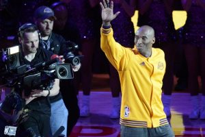Kobe Bryant &ccedil;ılgınlığında son nokta!