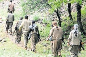 PKK'lılar i&ccedil;me suyu hattını bombalayarak zarar verdi