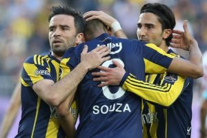 Fenerbah&ccedil;e 3 ma&ccedil; aradan sonra galip geldi