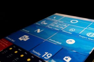 Microsoft Windows 10'a 'bit' m&uuml;jdesi!
