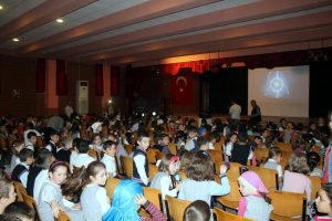 Bursa'da &ouml;ğrencilere film keyfi