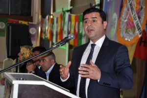 Demirtaş: Bakalım ka&ccedil; CHP milletvekili...